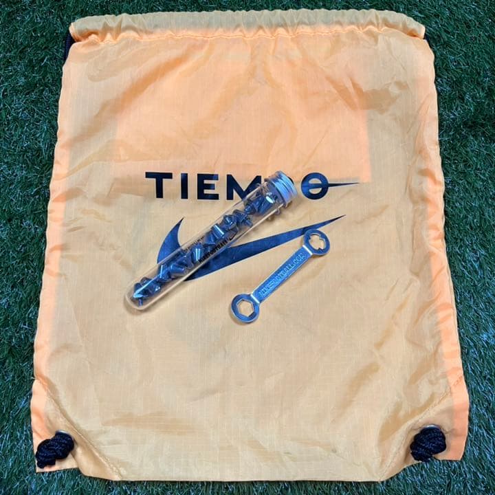 サッカースパイク ナイキ ティエンポ レジェンド Ⅵ エリート SG-PRO