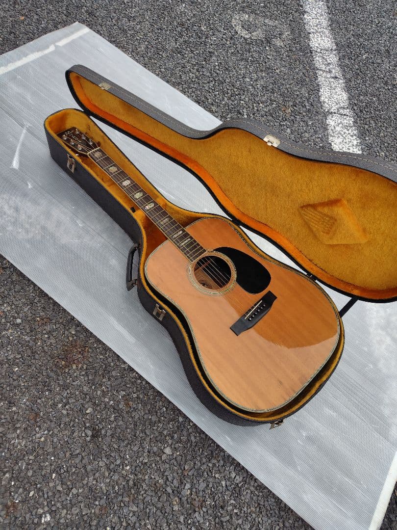 Morris W-60 アコースティックギター ハードケース付き