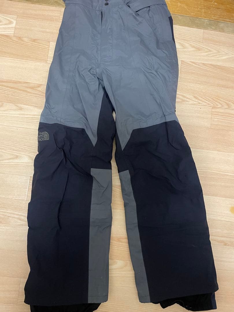 希少THE NORTH FACE グレーパンツ