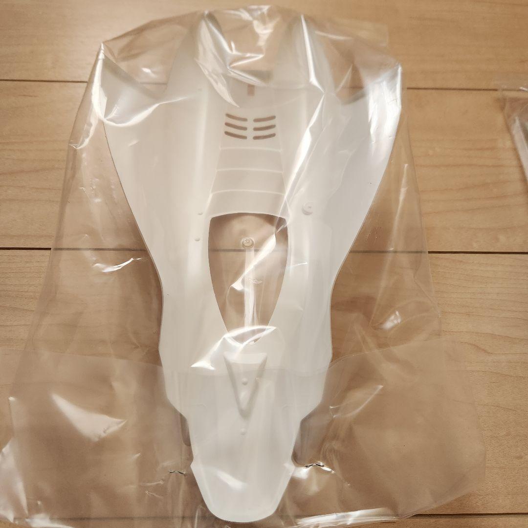 【新品】タミヤ セイントドラゴン メーカー塗装済 ボティ & シャシカバー