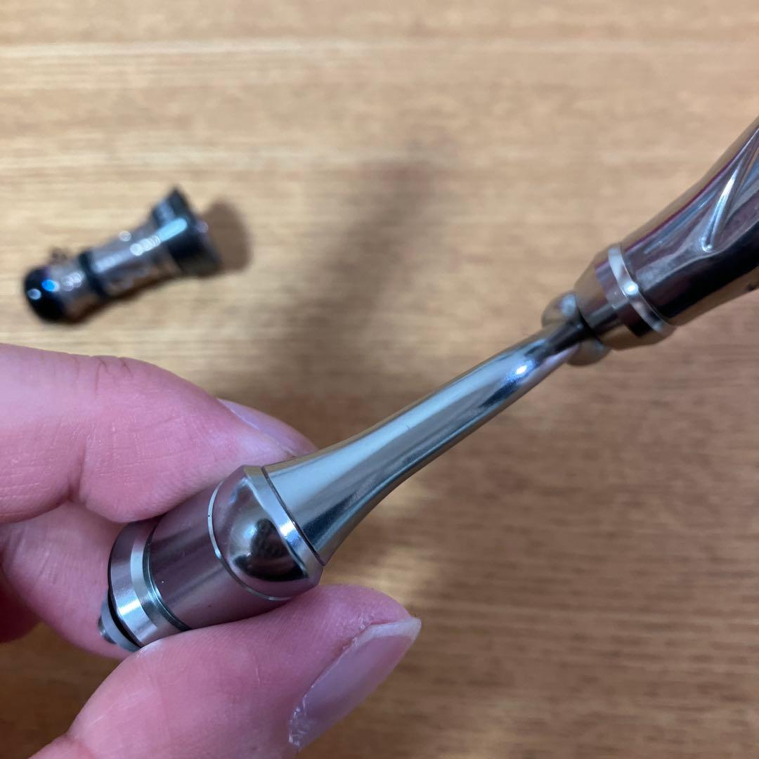 美品　LIVRE シマノ用　ハンドル　ショートバランサー　フックキーパー付き