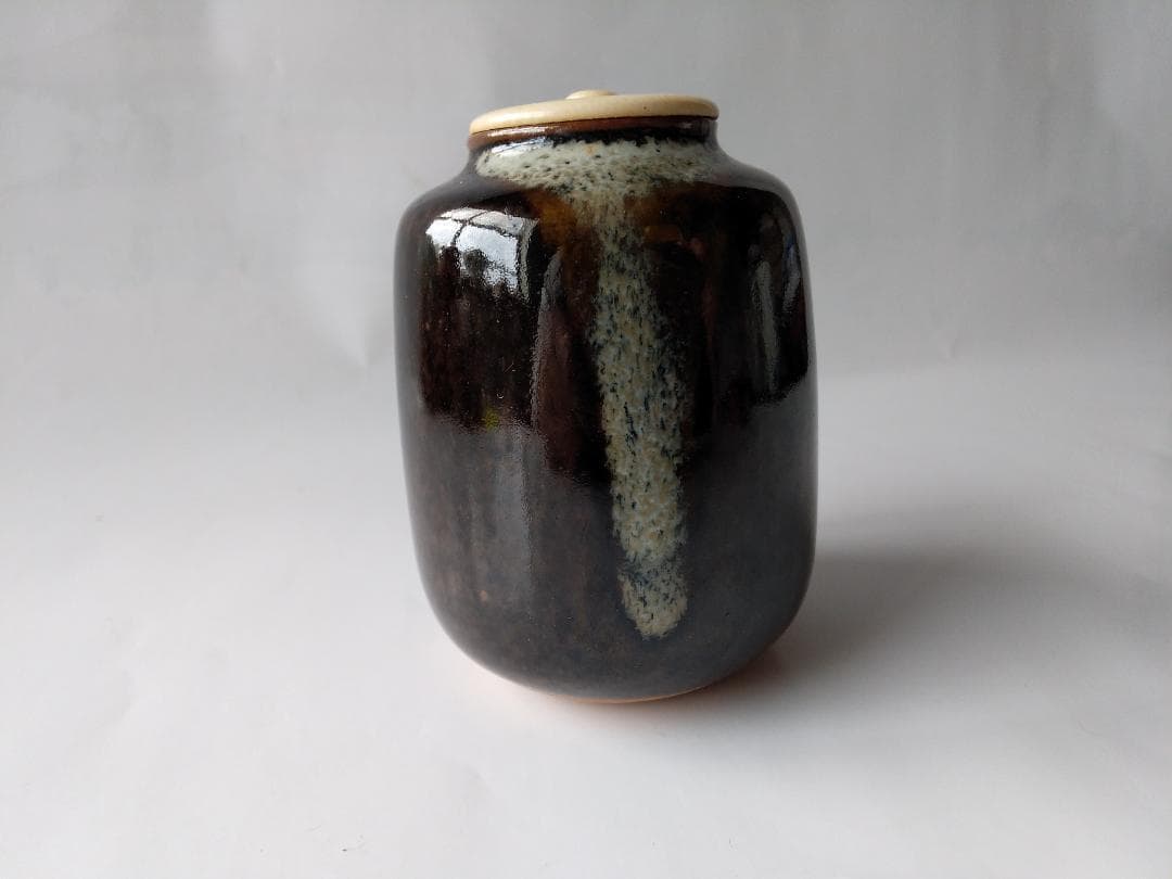 膳所焼 淡海ぜぜ 陽炎園 茶入 仕覆 永観堂金襴 茶道具 共箱 美品 です。