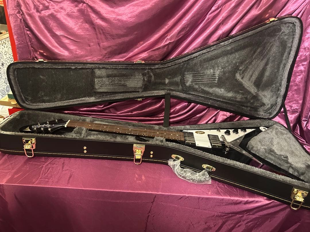 EPIPHONE Flying V58 Ebony純正ハードケース＋ギグバッグ