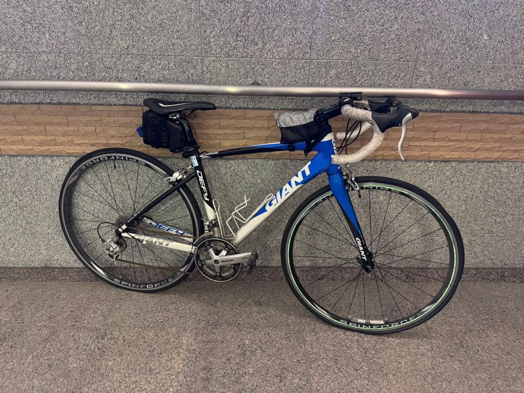 Giant defy3 sサイズ　レストアベースに！