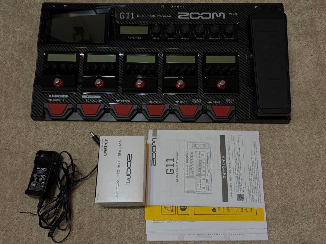 ZOOM G11　Multi Effecter マルチエフェクター　ズーム