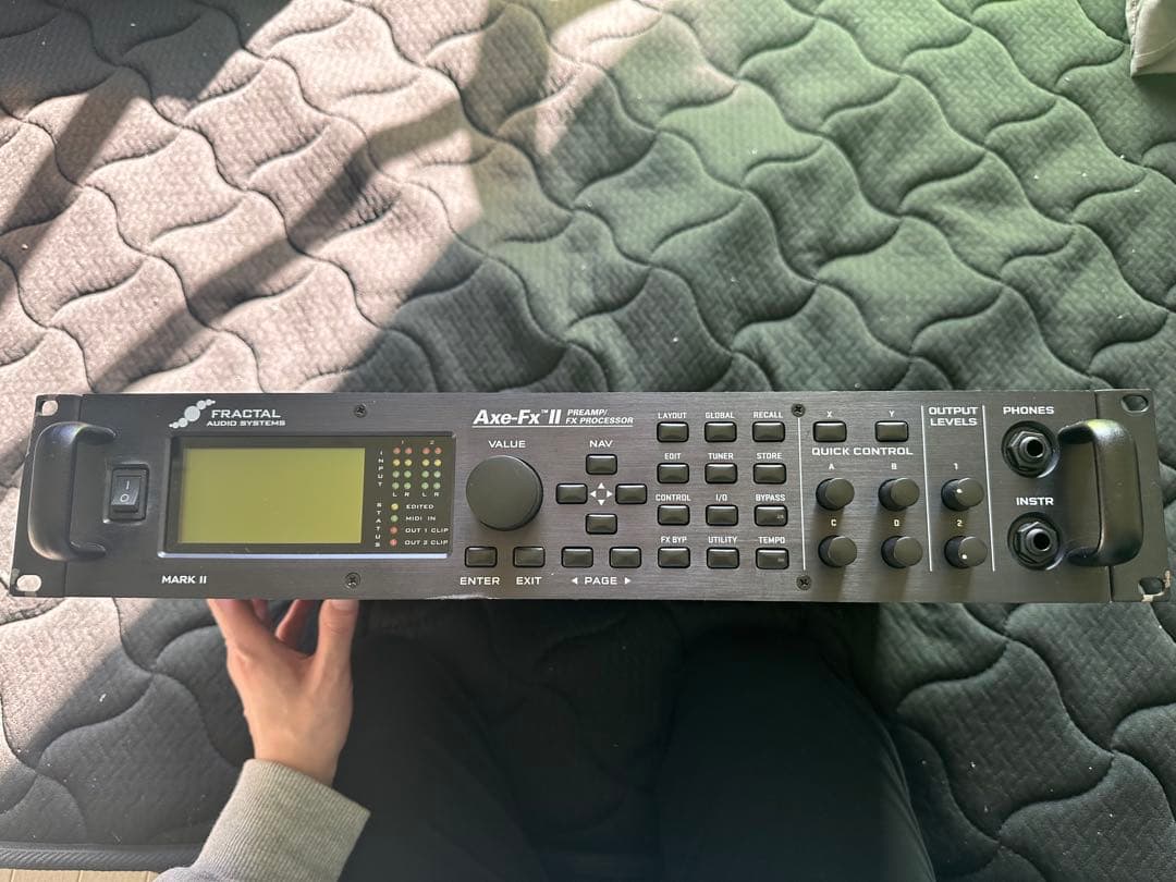 Fractal Audio Axe-Fx II MarkII 3Uケース付き