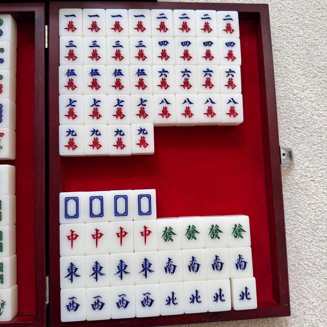 高級　麻雀牌　ジャンボ牌　デカ牌　木箱　4cm×3cm 35g