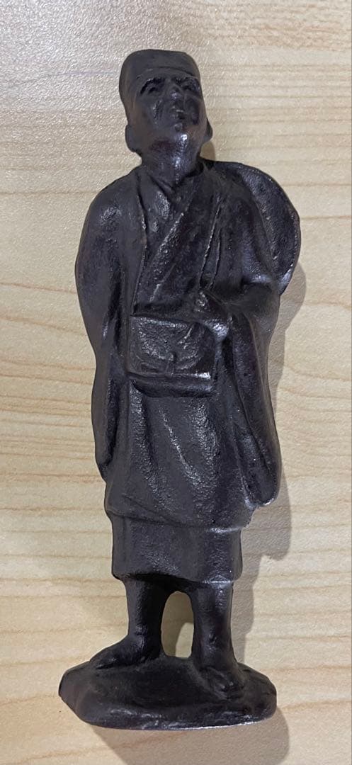 江戸時代の僧侶/歌人 越後の僧侶 良寛和尚像 銅製 托鉢立像 置物 良寛立像