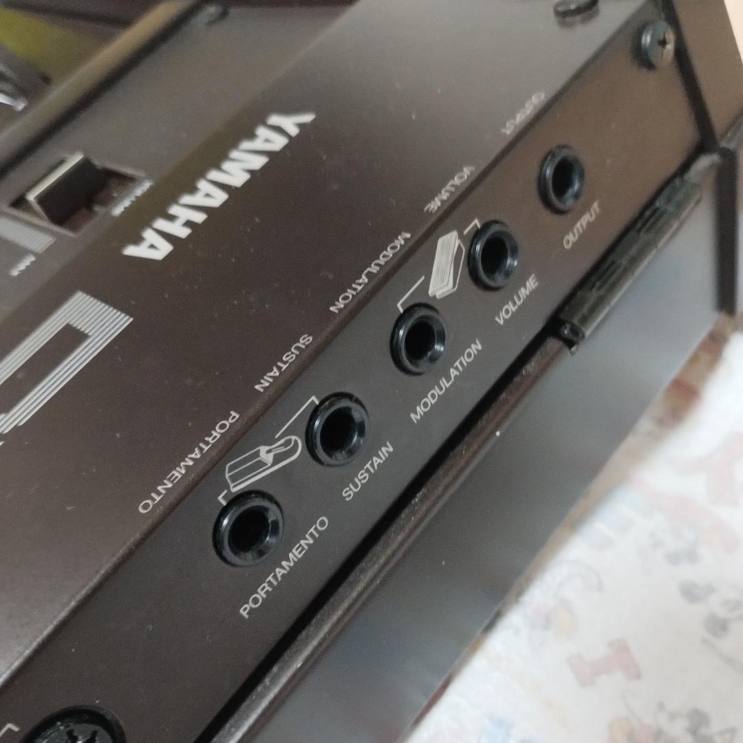 YAMAHA「 DX7 」 FM音源搭載デジタルシンセサイザー