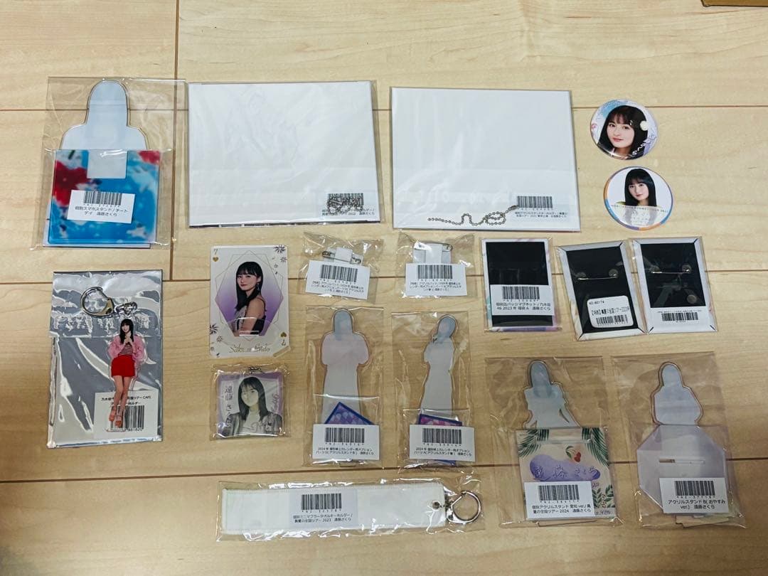 乃木坂46 遠藤さくら　アクリルスタンド　缶バッジ　まとめ売り
