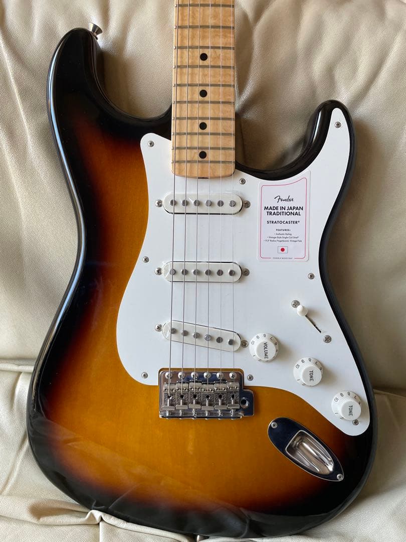 美品FENDER Traditional Ⅱ 50s 良杢ネック ストラト