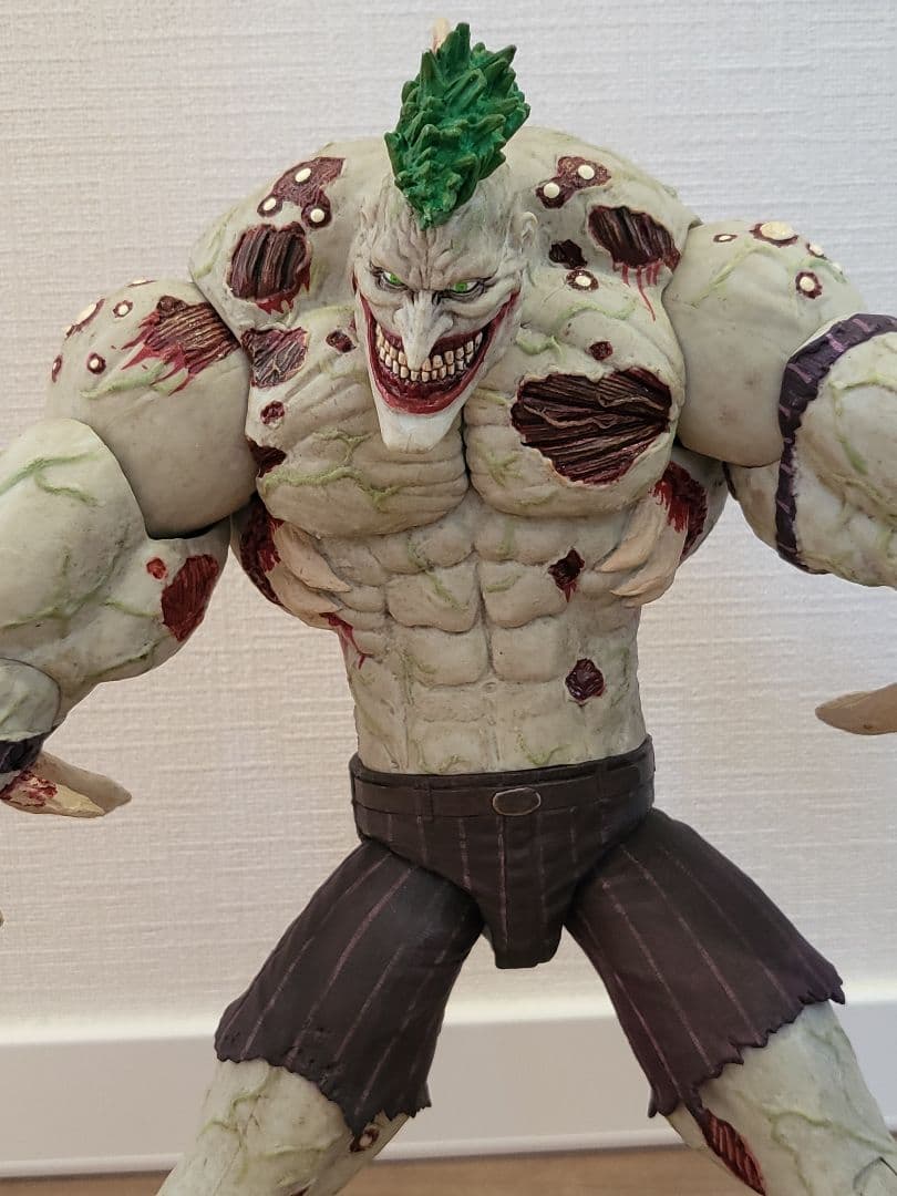 フィギュア　タイタンジョーカー バットマン アーカムアサイラム