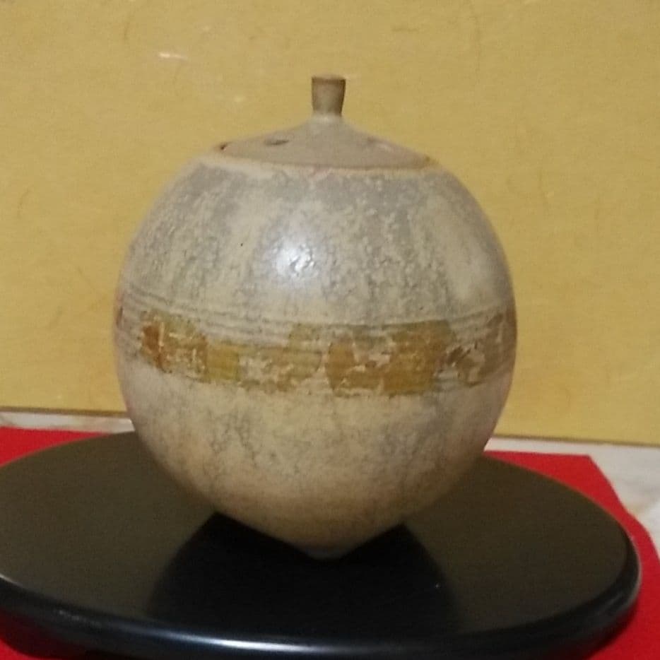 香炉    全