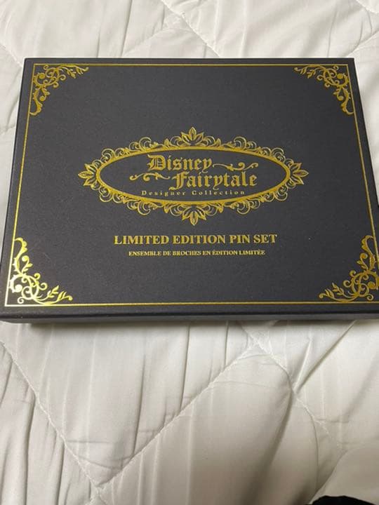 ディズニー　フェアリーテイルデザイナーピンコレクション