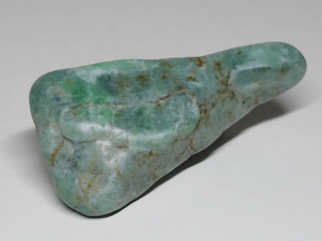 青緑 81g 翡翠 ヒスイ 原石 鑑賞石 自然石 誕生石 鉱物 鉱石 水石