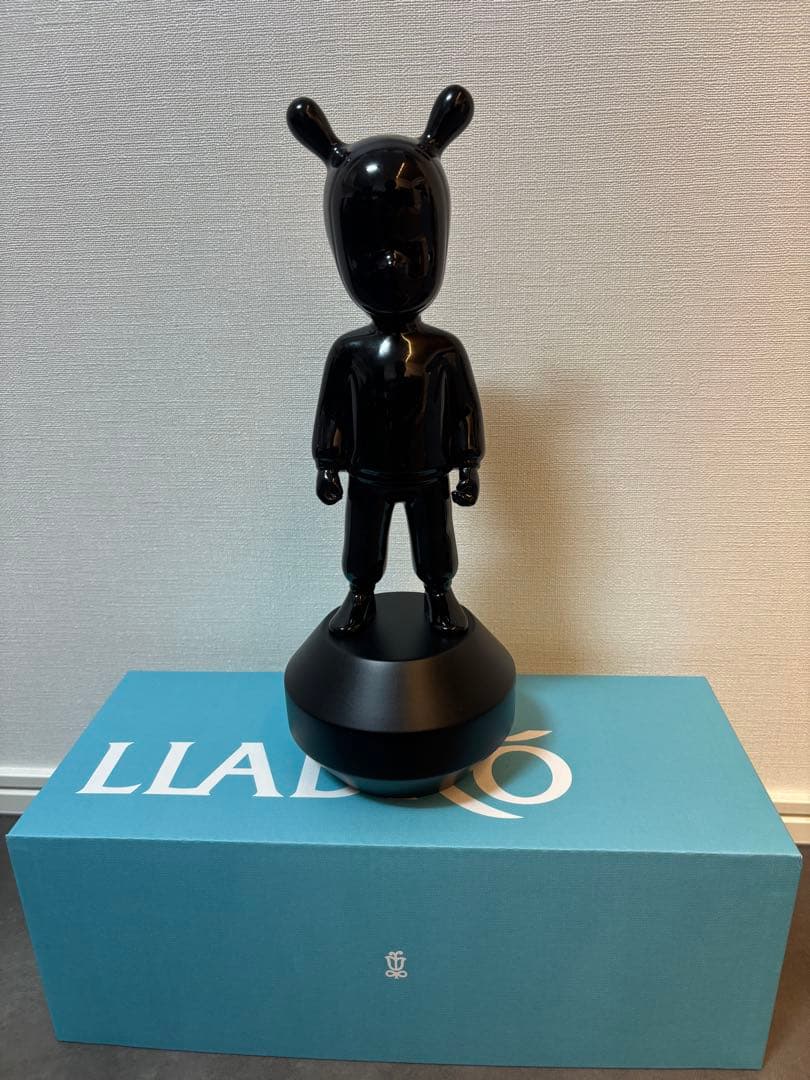 1/25限定値下げ【箱付き】The White Guest 小 LLADRO 黒