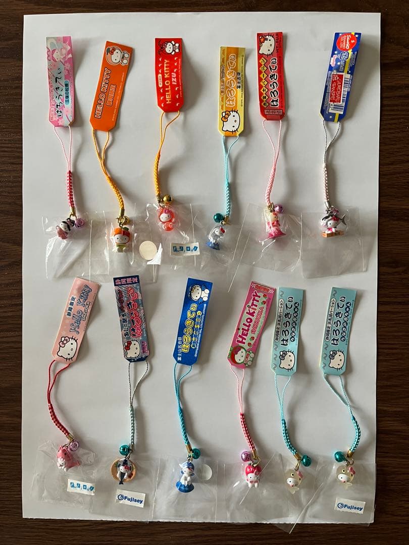 コレクターさん必見‼️ ハローキティ ストラップセット 148個