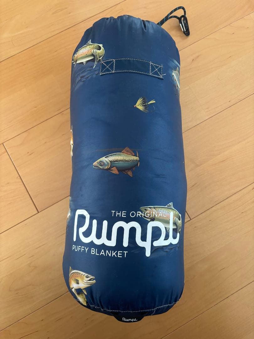 キャンプシーズン到来！！ 激レア　ランプル　ブランケットRumpl 魚デザイン
