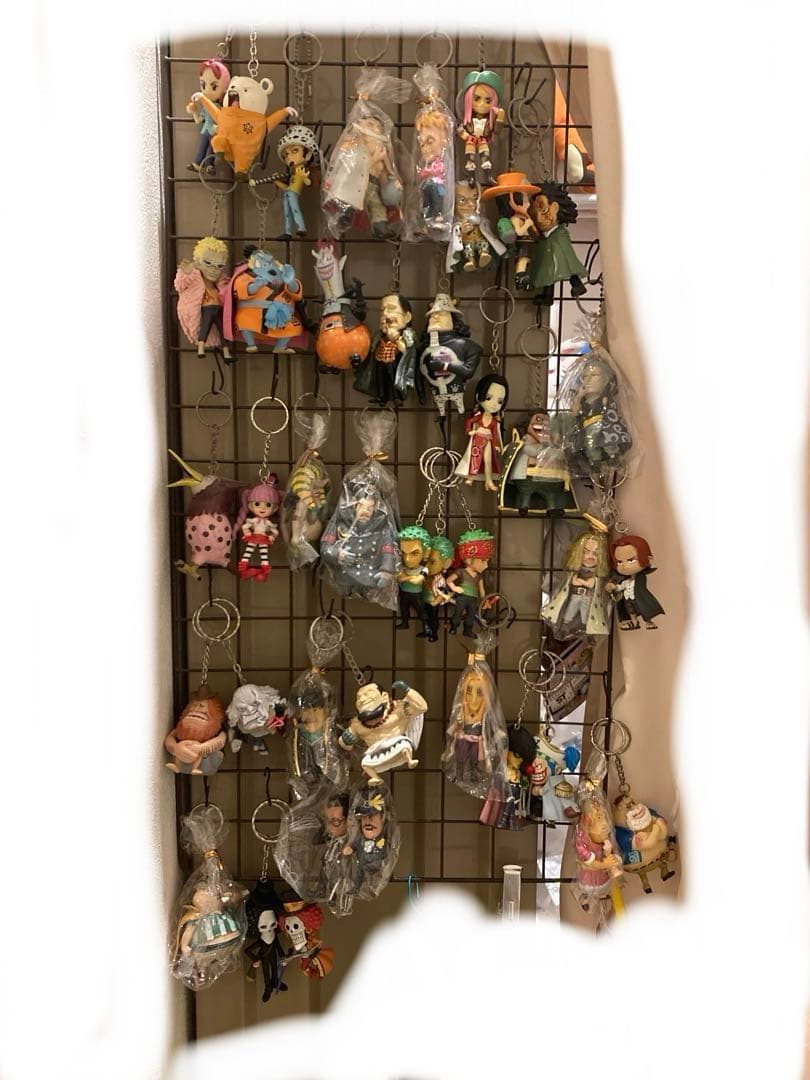 ワンピース　ワールドコレクタブル　キーホルダーセット 約40個