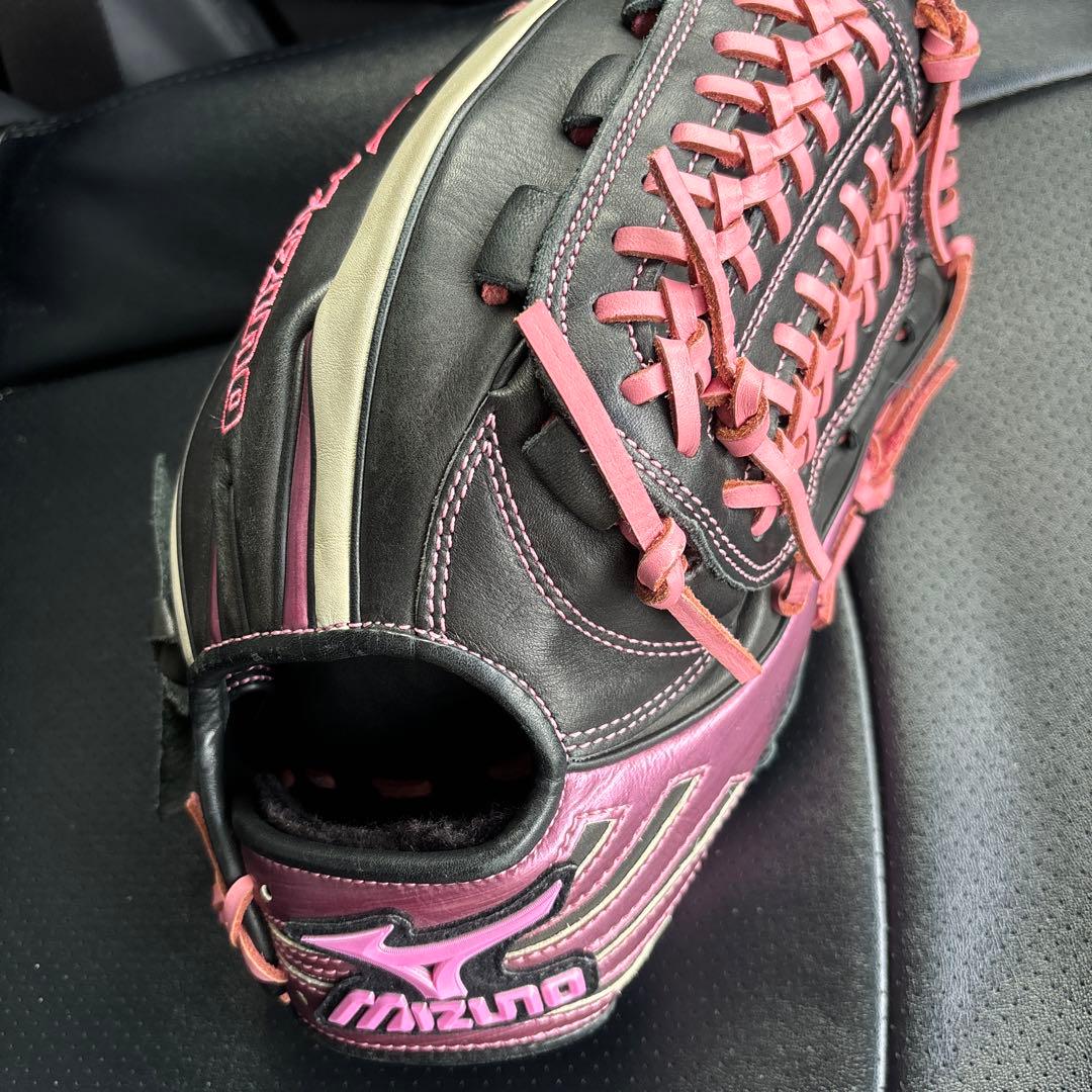 Mizuno 軟式グローブ 黒/ピンク　ブレイブスピリット
