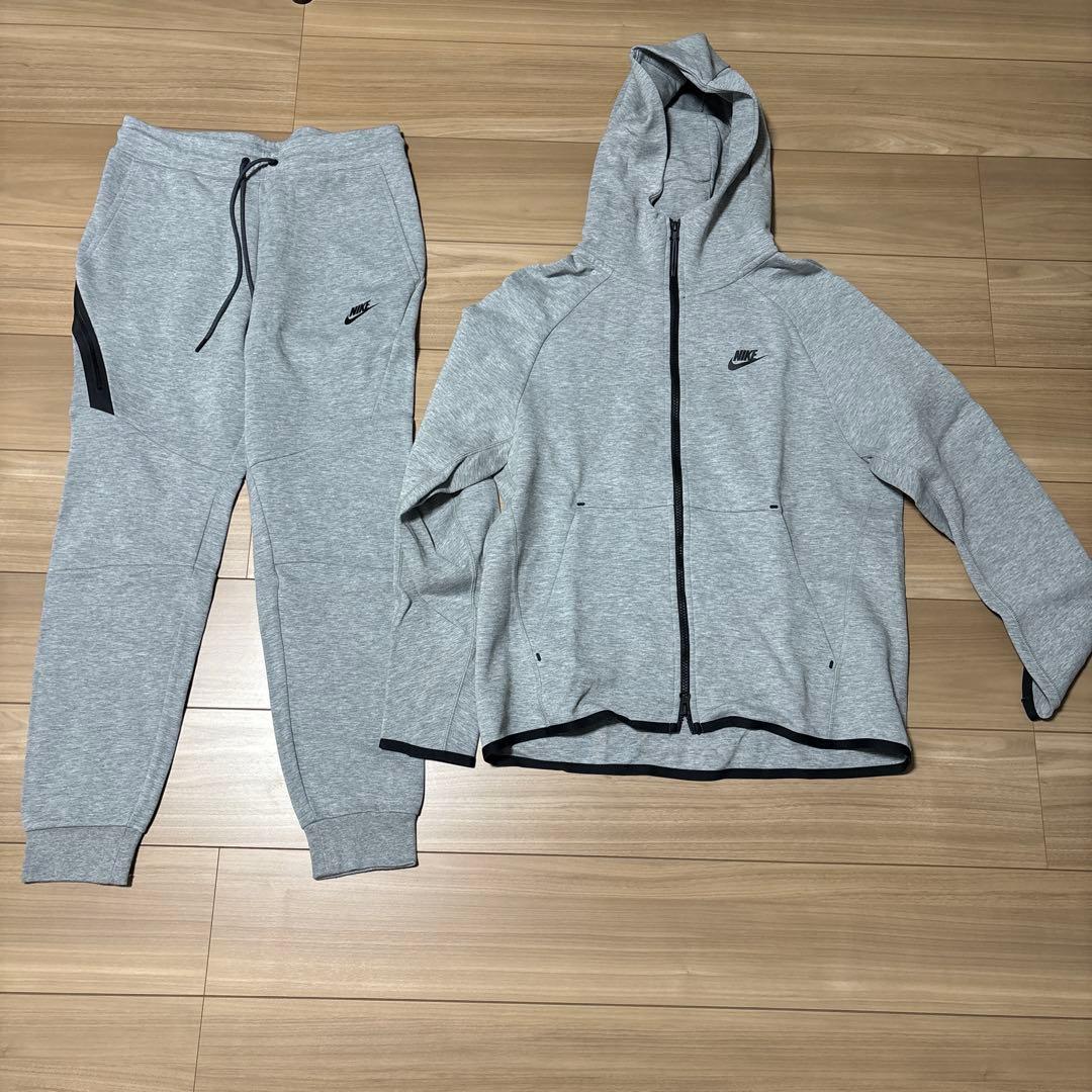 NIKEテックフリース上下セット【注意上L下M】