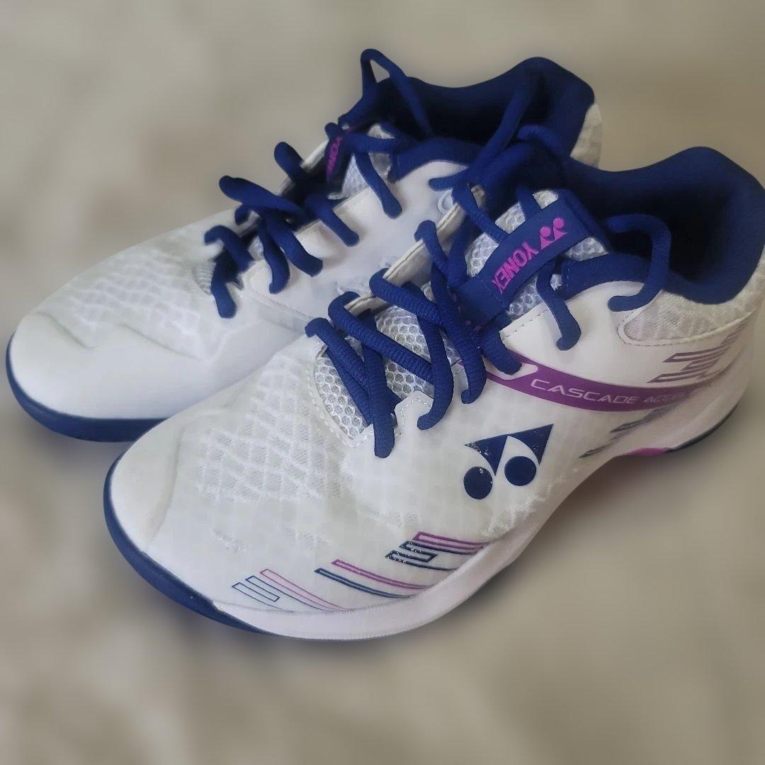 YONEX　バドミントンシューズ　23.5