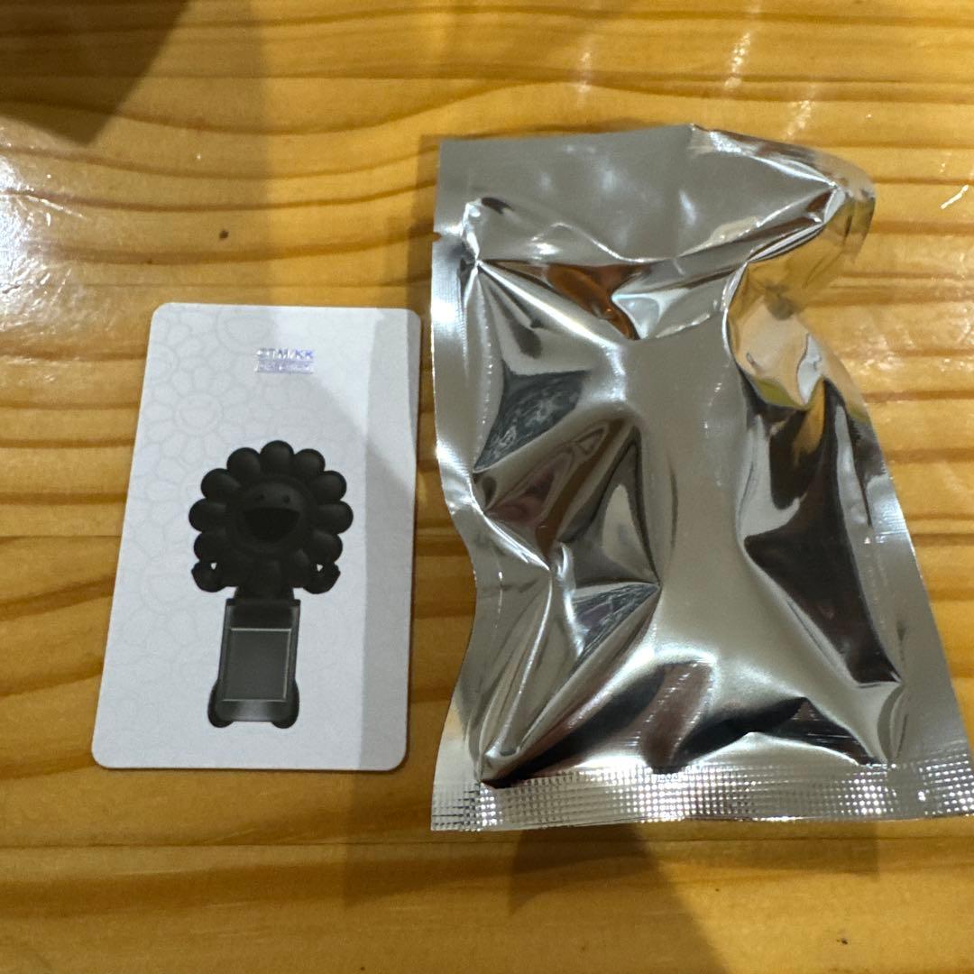 CASETiFY 村上隆 スマホフィギュア　黒　おまけ付き