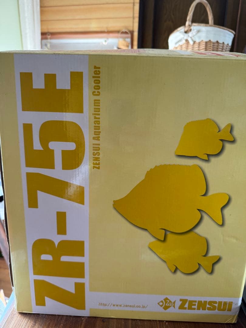 美品　ゼンスイ　クーラーZR75E