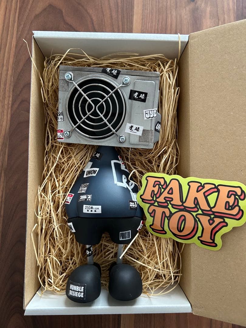 FAKETOY SCREW HEAD フィギュア