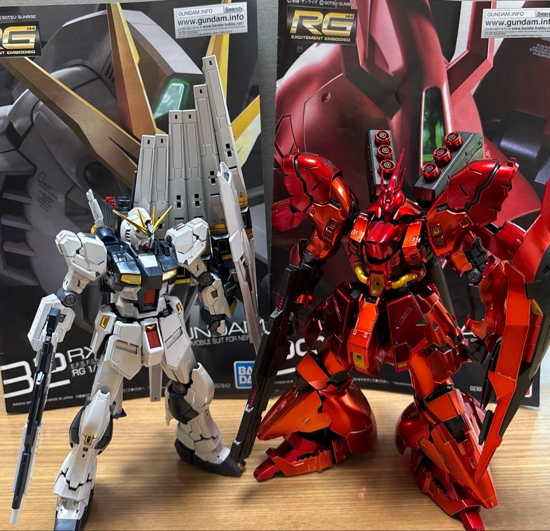 RGνガンダム チタニウムフィニッシュ サザビー スペシャルコーティング 完成品