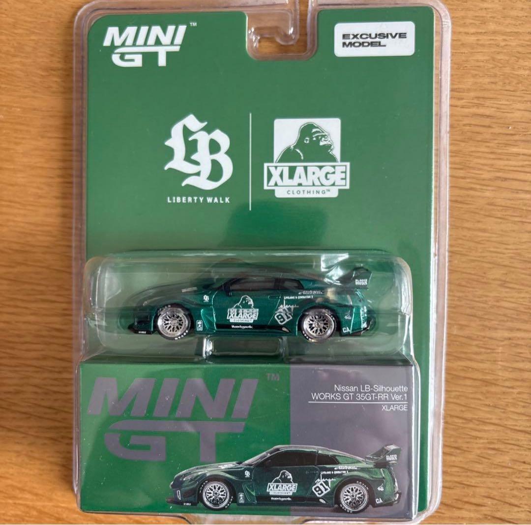 MINIGT LBWK × XLARGE NISSAN R35GTR 日産　.