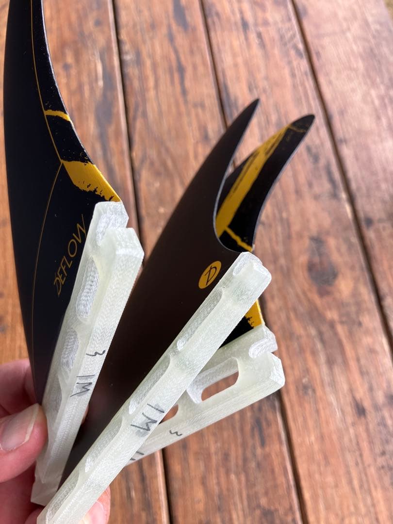 フューチャートライFIN 新品