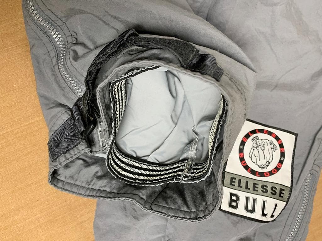 ELLESSE ITALY スノーボード&スキーウェア上下セットMサイズ 美品