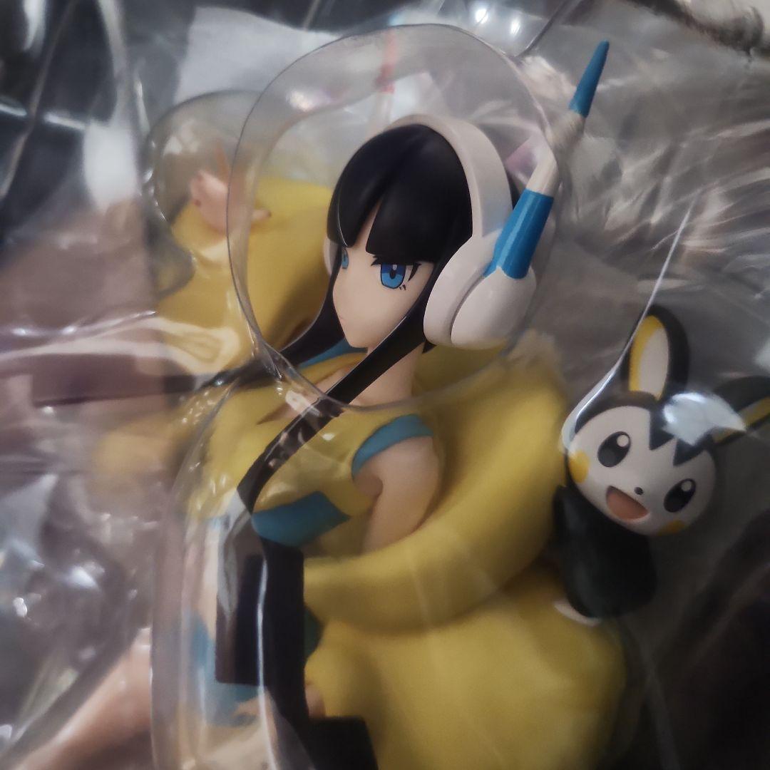 ポケモンセンター カミツレ エモンガ フィギュア