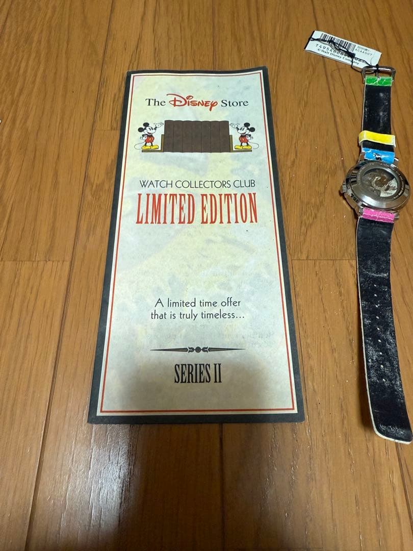 世界で限定1993個ディズニーウォッチLIMITED COLLECTIONS