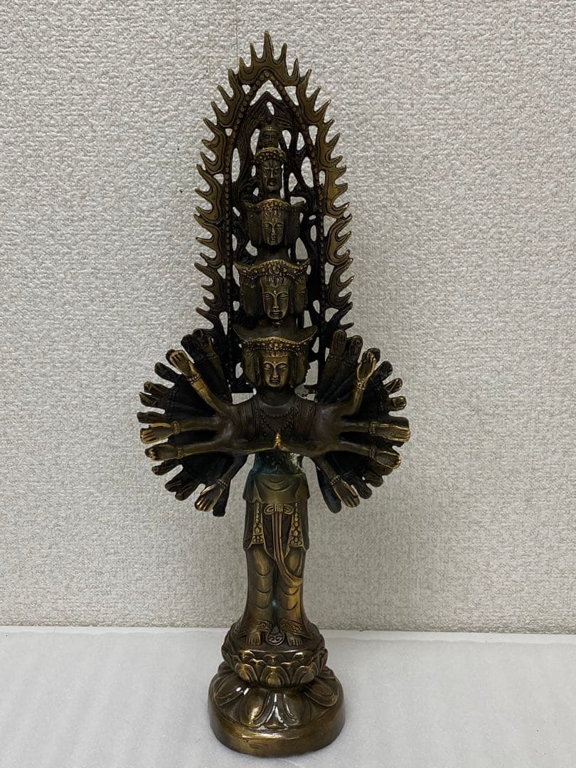 3-2331 十一面千手千眼観世音菩薩　黄銅　病気平癒 災難除け　延命長寿
