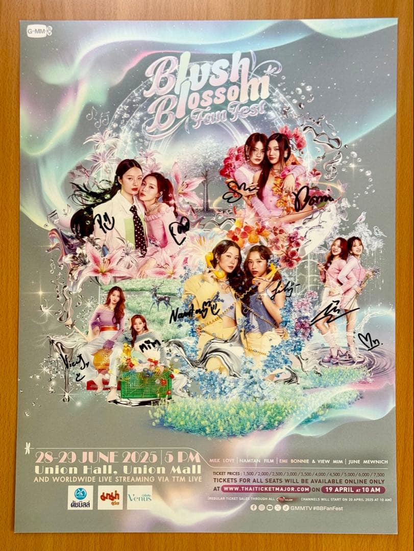 Blush Blossom Fan Fest サインポスター1枚
