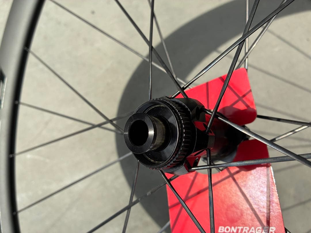 ボントレガー AEOLUS PRO 51 TLR DISC 　フロントのみ
