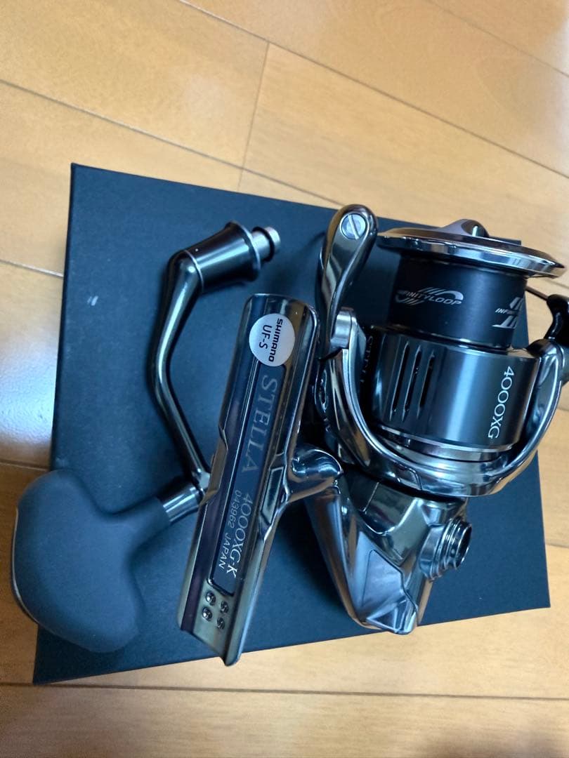 シマノ　22ステラ 4000xg 未使用品