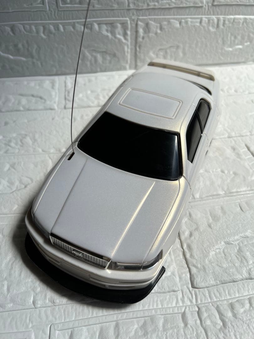 ラジコンカー　トヨタ　セルシオ　パール ホワイト 旧車　ビンテージ　美品　当時物