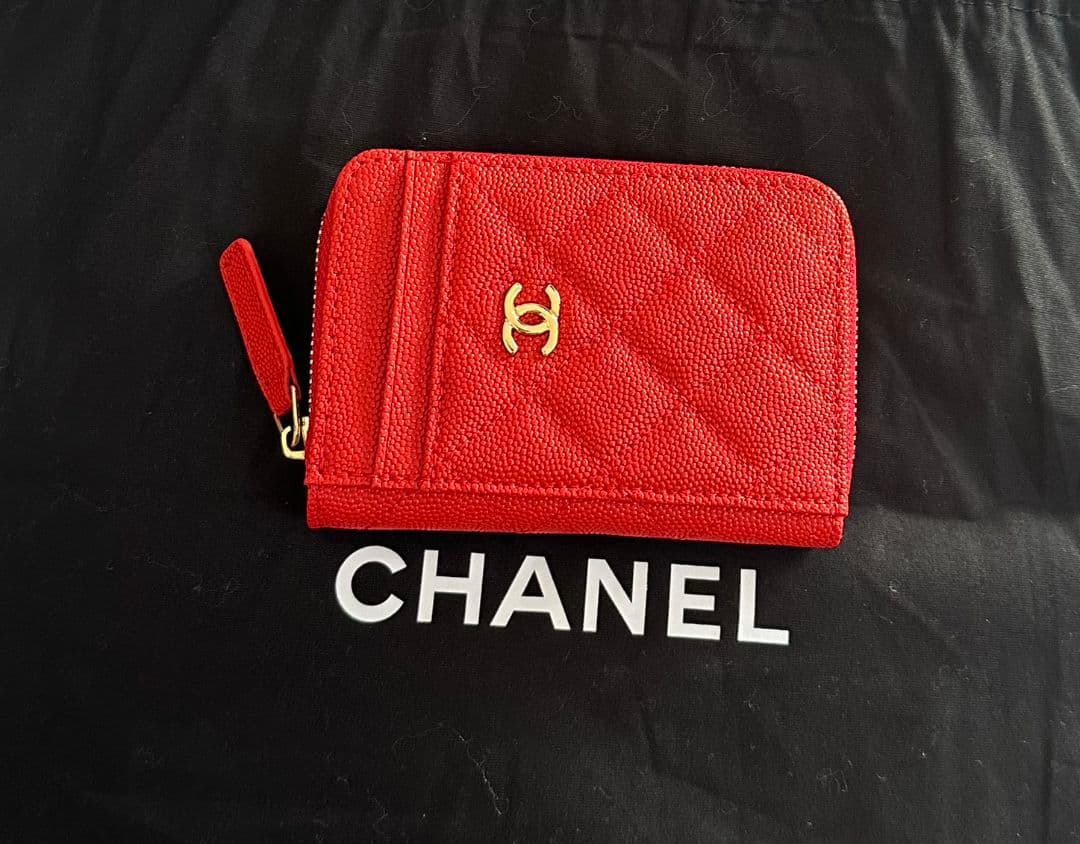 CHANELフラグメントケースケースレッドノベルティ新品