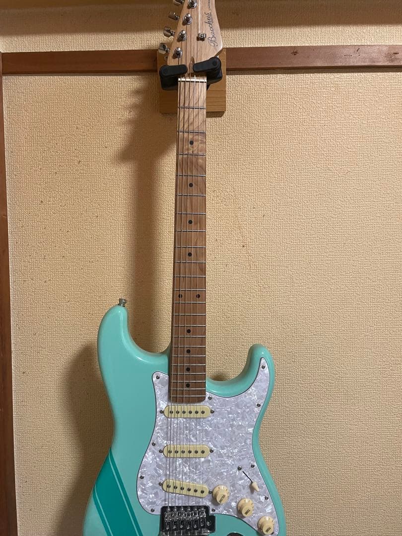 BACCHUS BST-1-RSM/M SFG ストラト　パーロイドピックガード