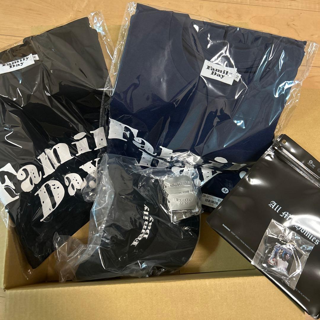 ZORN OZROSAURUS Family Dayグッズ　ドッグタグおまけ付に