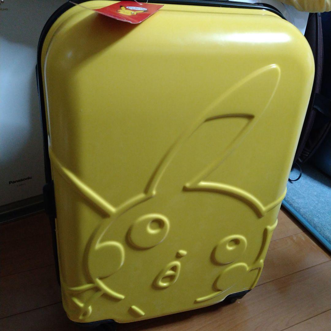 ピカチュウ　キャリーケース
