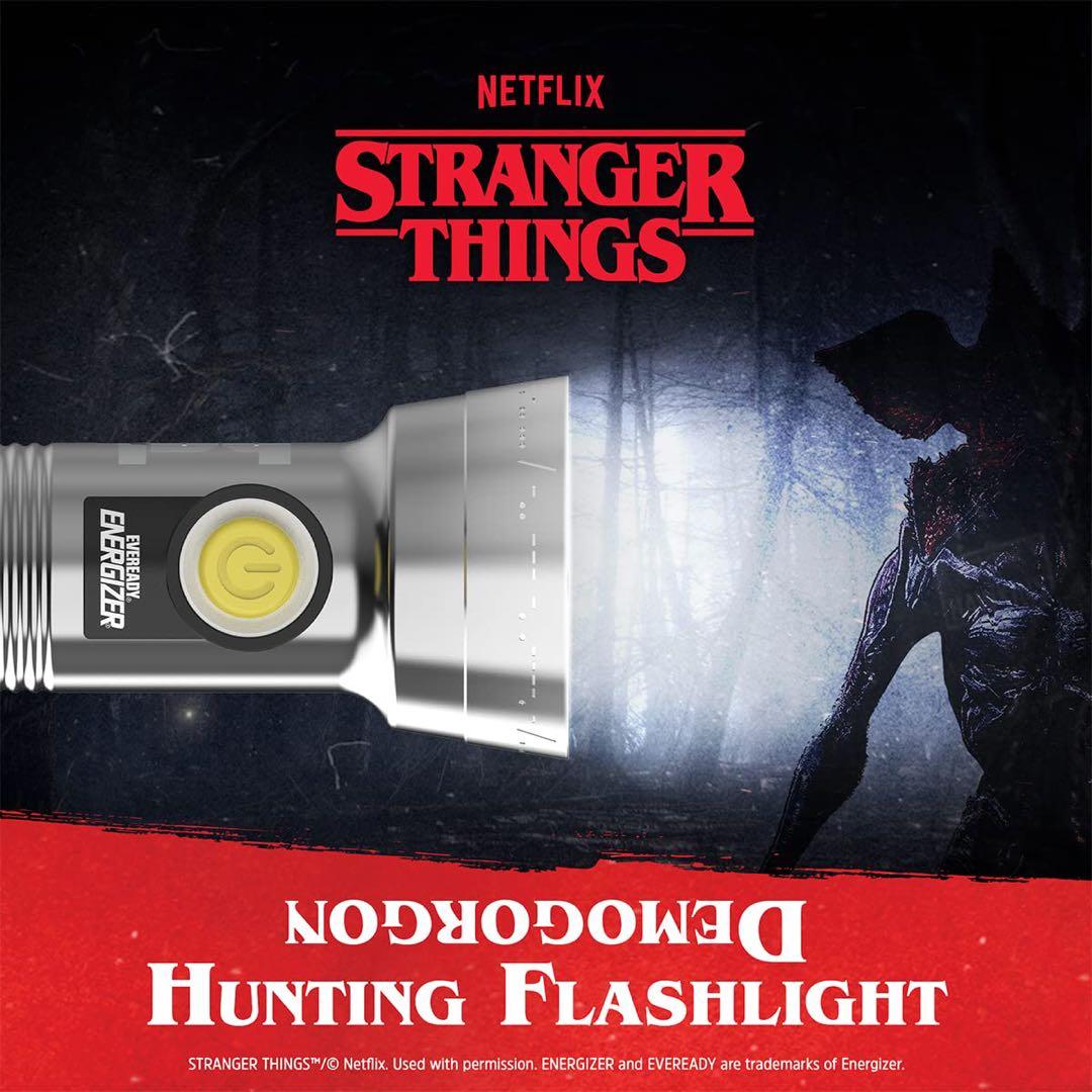 ストレンジャーシングス 懐中電灯