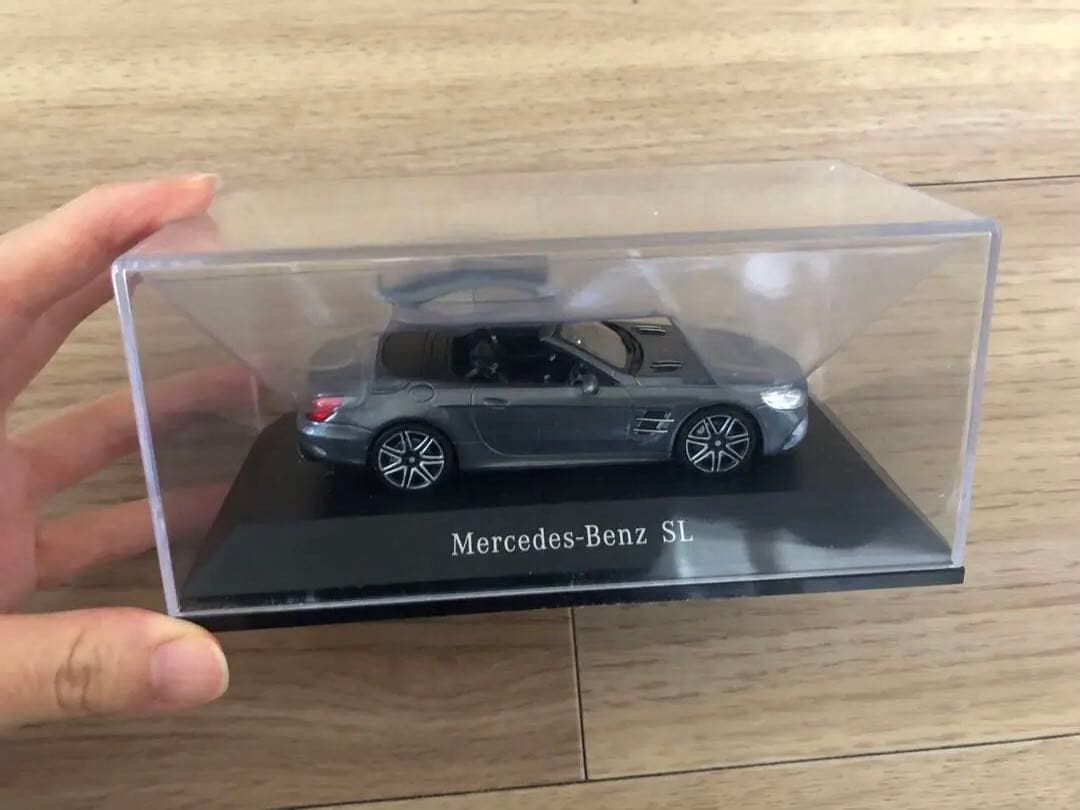 メルセデス ベンツ ミニカー フィギュア