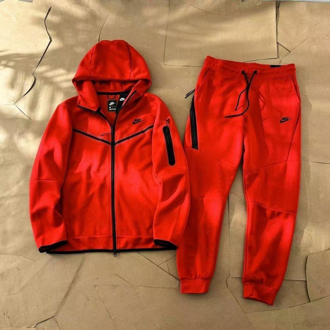 Nike レッドジャージ上下セット