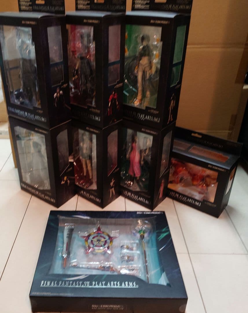 プレイアーツ ファイナルファンタジーVII 7種＋武器セット 未開封