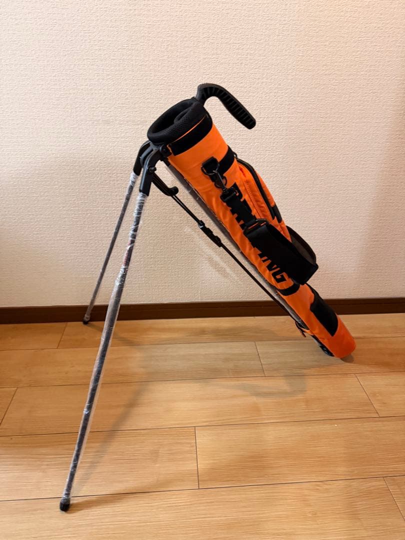 【レア】【新品未使用】ブリーフィング　セルフスタンド　キャディバッグ　オレンジ