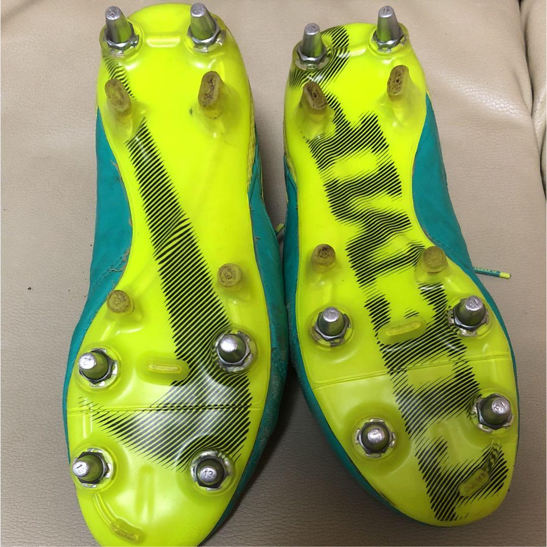 サッカースパイク ナイキ